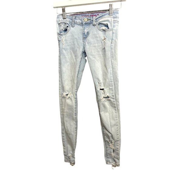 GoGo Star Kids Girls Distressed Raw Hem Jeans Light Wash Size 10 - Picture 1 of 9